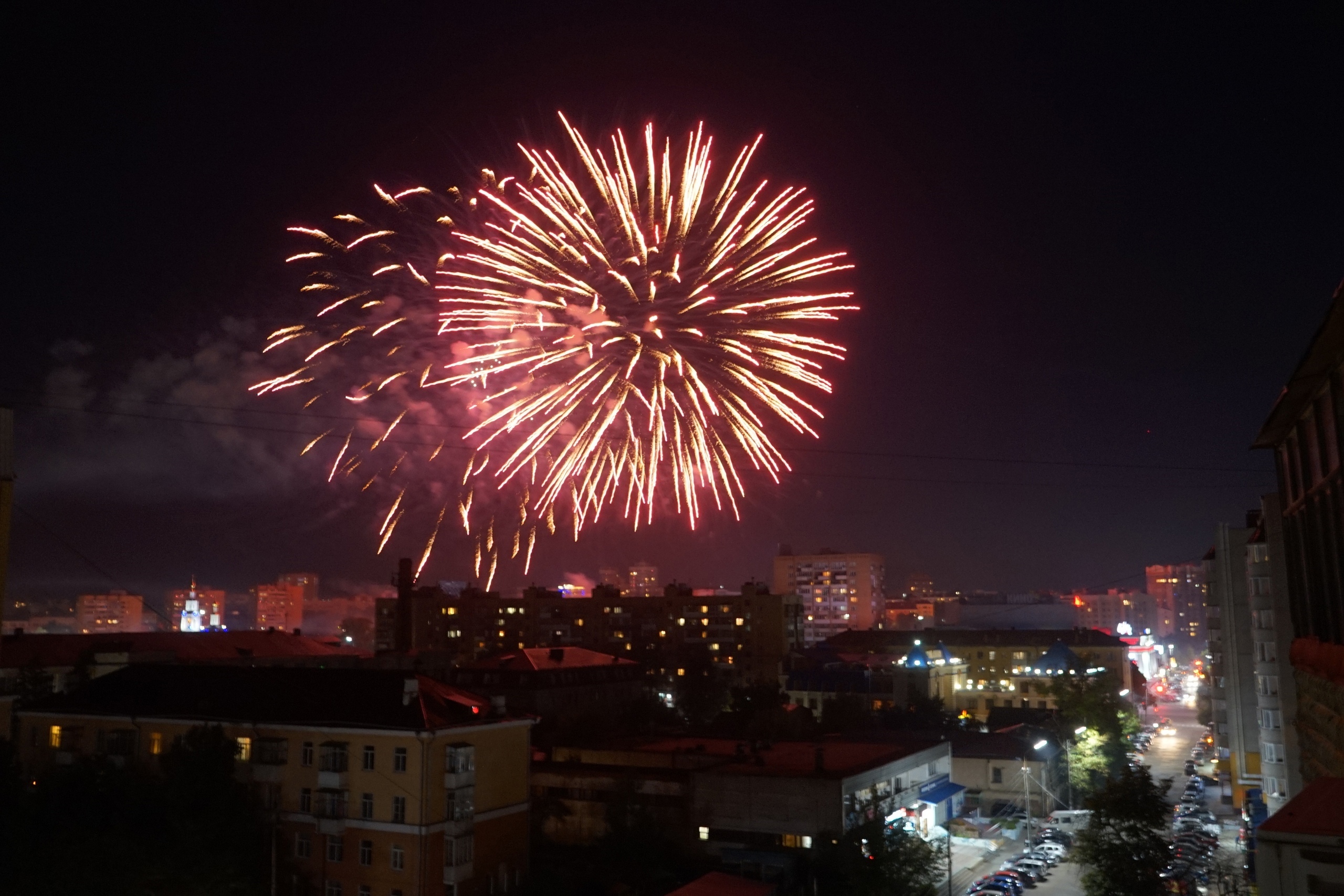 День орла. Город Орел салют. Салют 5 августа Орел. Орел город первого салюта. С днем города Орел.